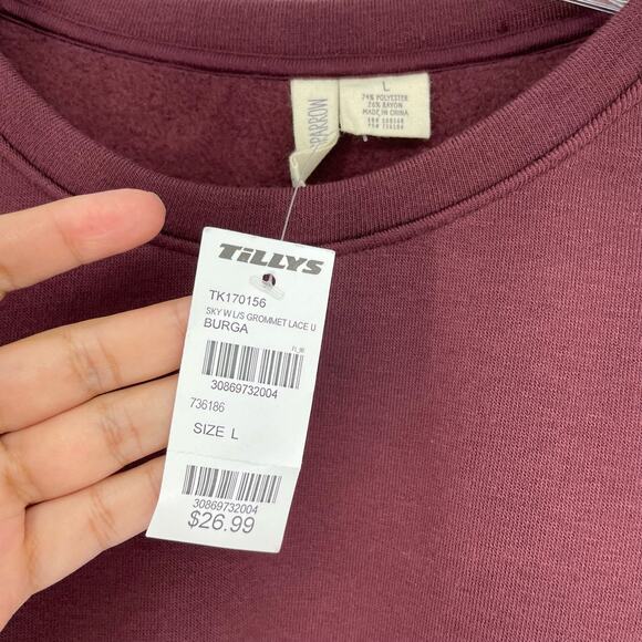 Sky and Sparrow Grommet Lace-Up Sweater Size Large - Picture 6 of 6